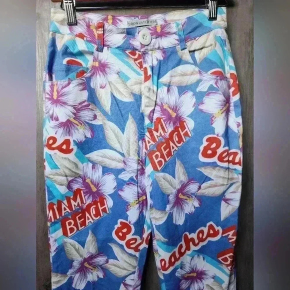Urban Outfitters Miami Beach Tropical Novelty Print Cropped High Rise Pants 26 - Picture 6 of 11